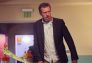 House: Aferrándose